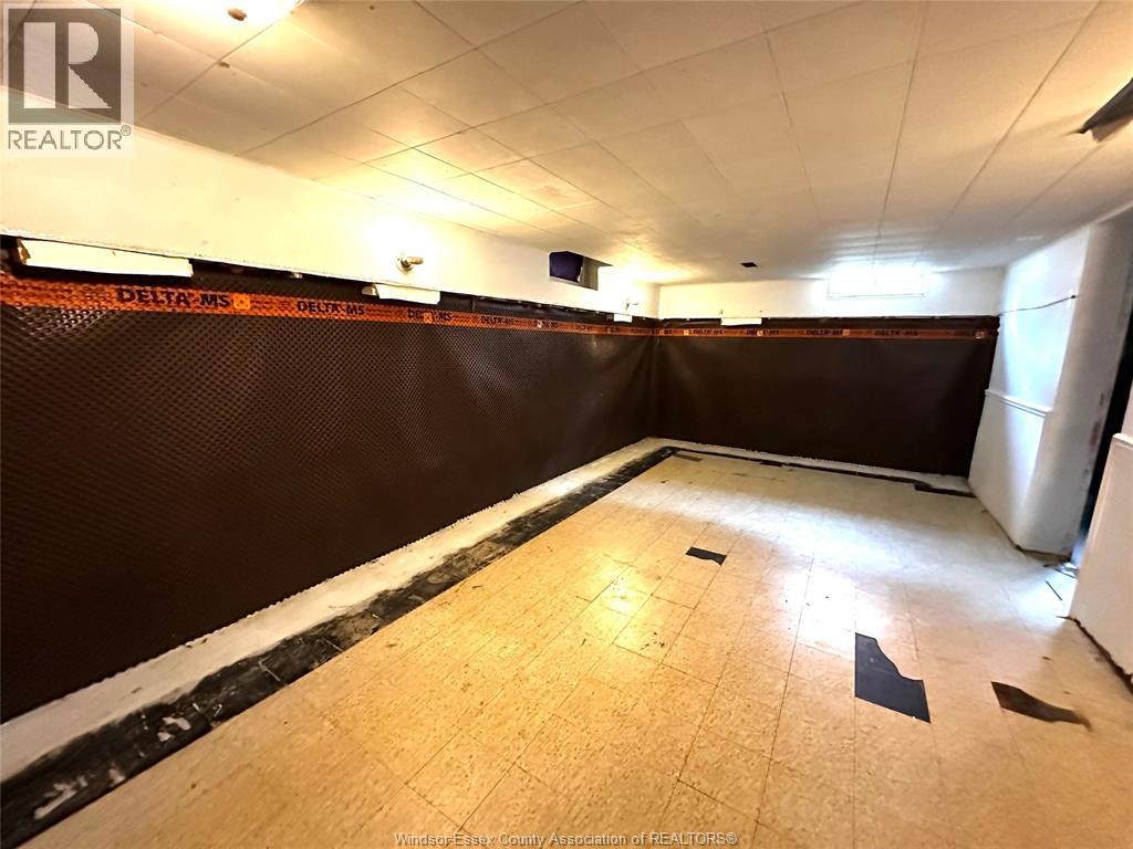 3615 Longfellow, Windsor, Ontario  N9E 2M2 - Photo 17 - 26019127