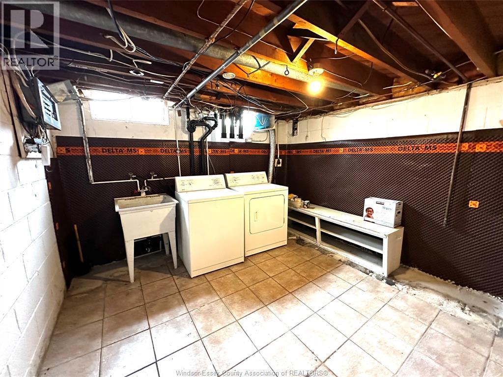 3615 Longfellow, Windsor, Ontario  N9E 2M2 - Photo 18 - 26019127