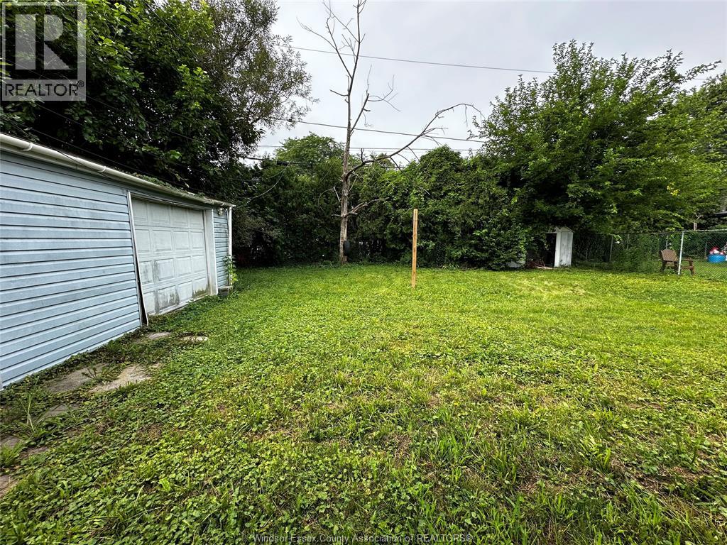 3615 Longfellow, Windsor, Ontario  N9E 2M2 - Photo 21 - 26019127