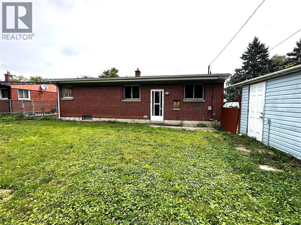 3615 Longfellow, Windsor, Ontario  N9E 2M2 - Photo 20 - 26019127