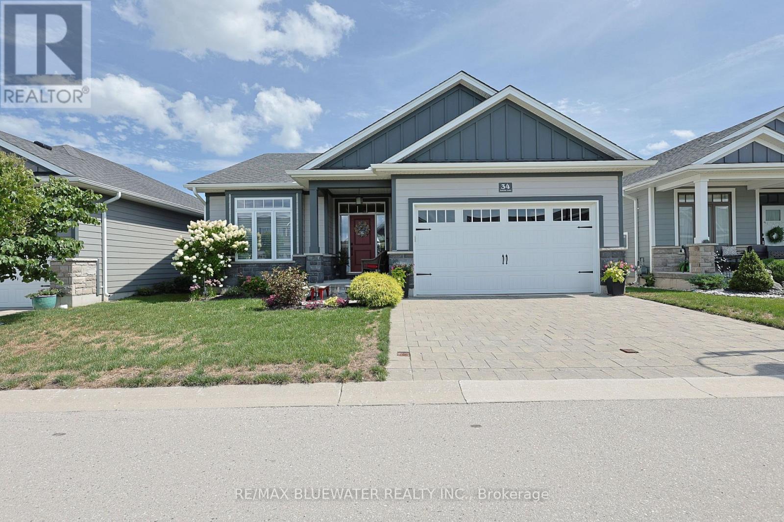 34 Sunrise Lane, Lambton Shores, Ontario  N0M 1T0 - Photo 1 - X13722534