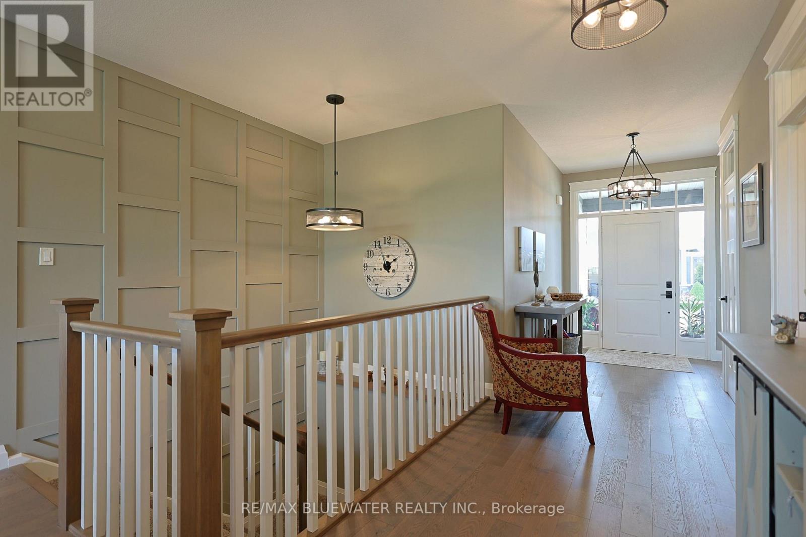 34 Sunrise Lane, Lambton Shores, Ontario  N0M 1T0 - Photo 11 - X13722534