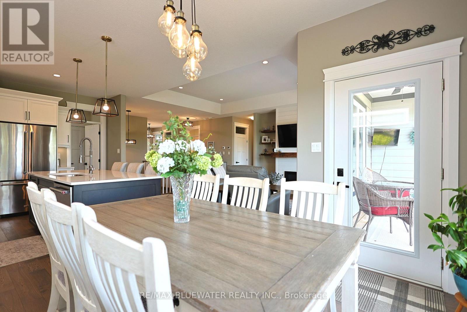 34 Sunrise Lane, Lambton Shores, Ontario  N0M 1T0 - Photo 23 - X13722534