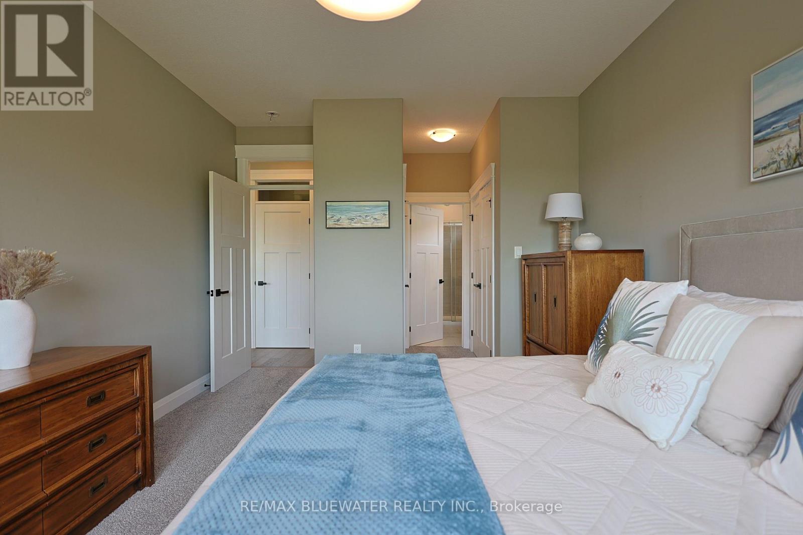 34 Sunrise Lane, Lambton Shores, Ontario  N0M 1T0 - Photo 26 - X13722534