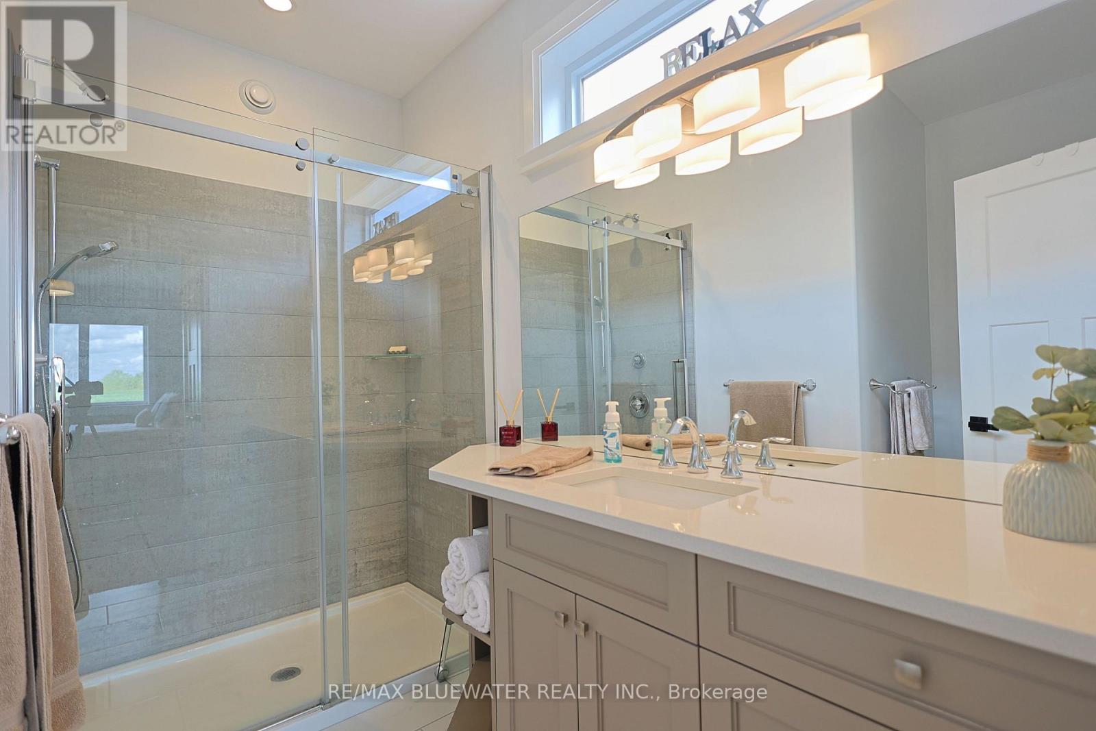 34 Sunrise Lane, Lambton Shores, Ontario  N0M 1T0 - Photo 27 - X13722534