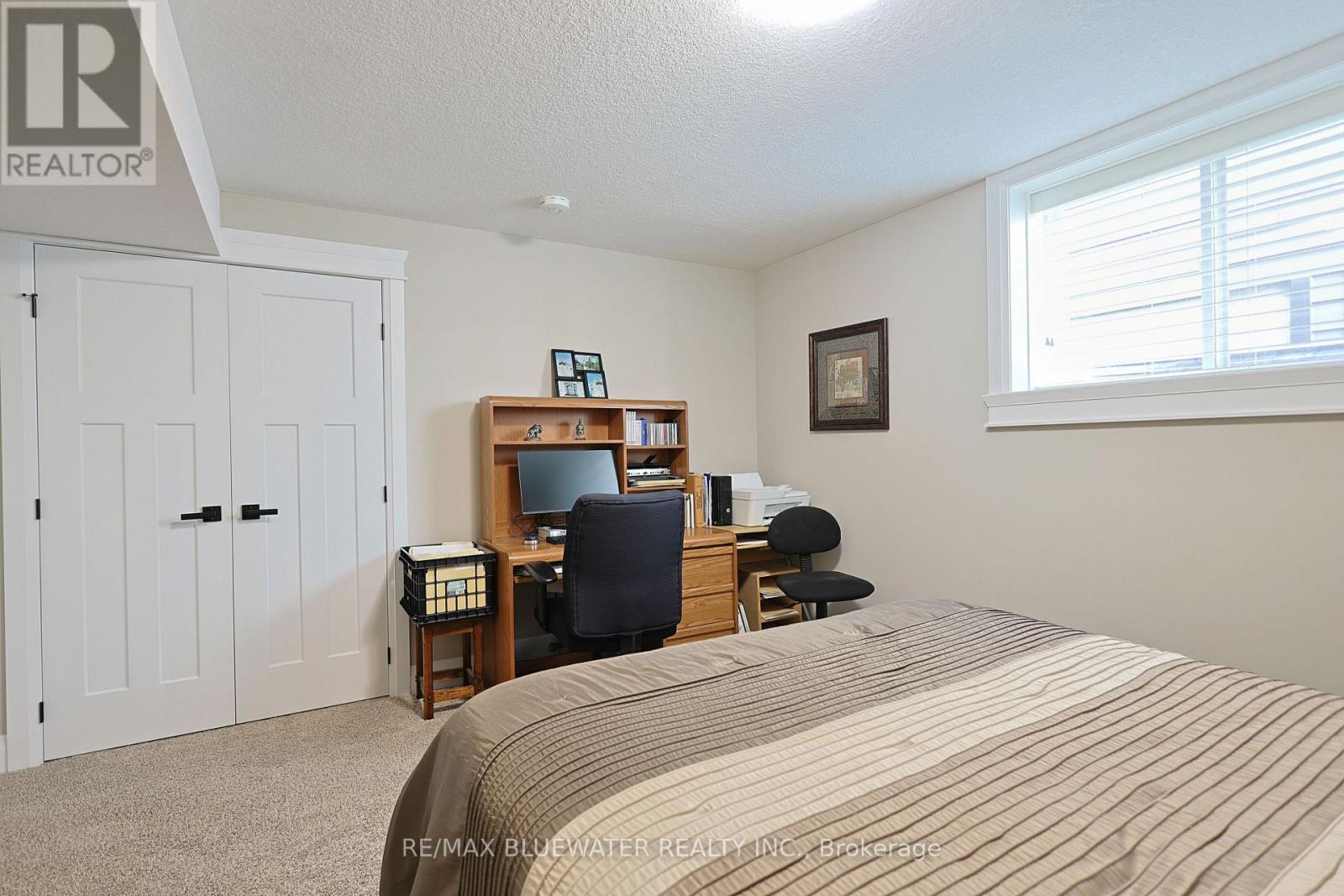 34 Sunrise Lane, Lambton Shores, Ontario  N0M 1T0 - Photo 39 - X13722534
