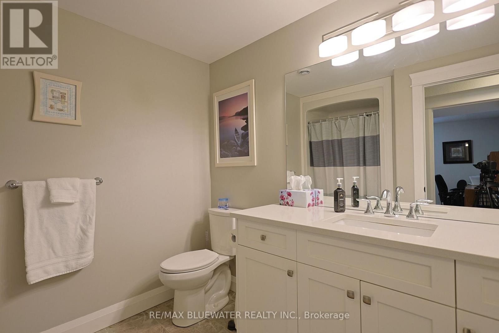 34 Sunrise Lane, Lambton Shores, Ontario  N0M 1T0 - Photo 40 - X13722534