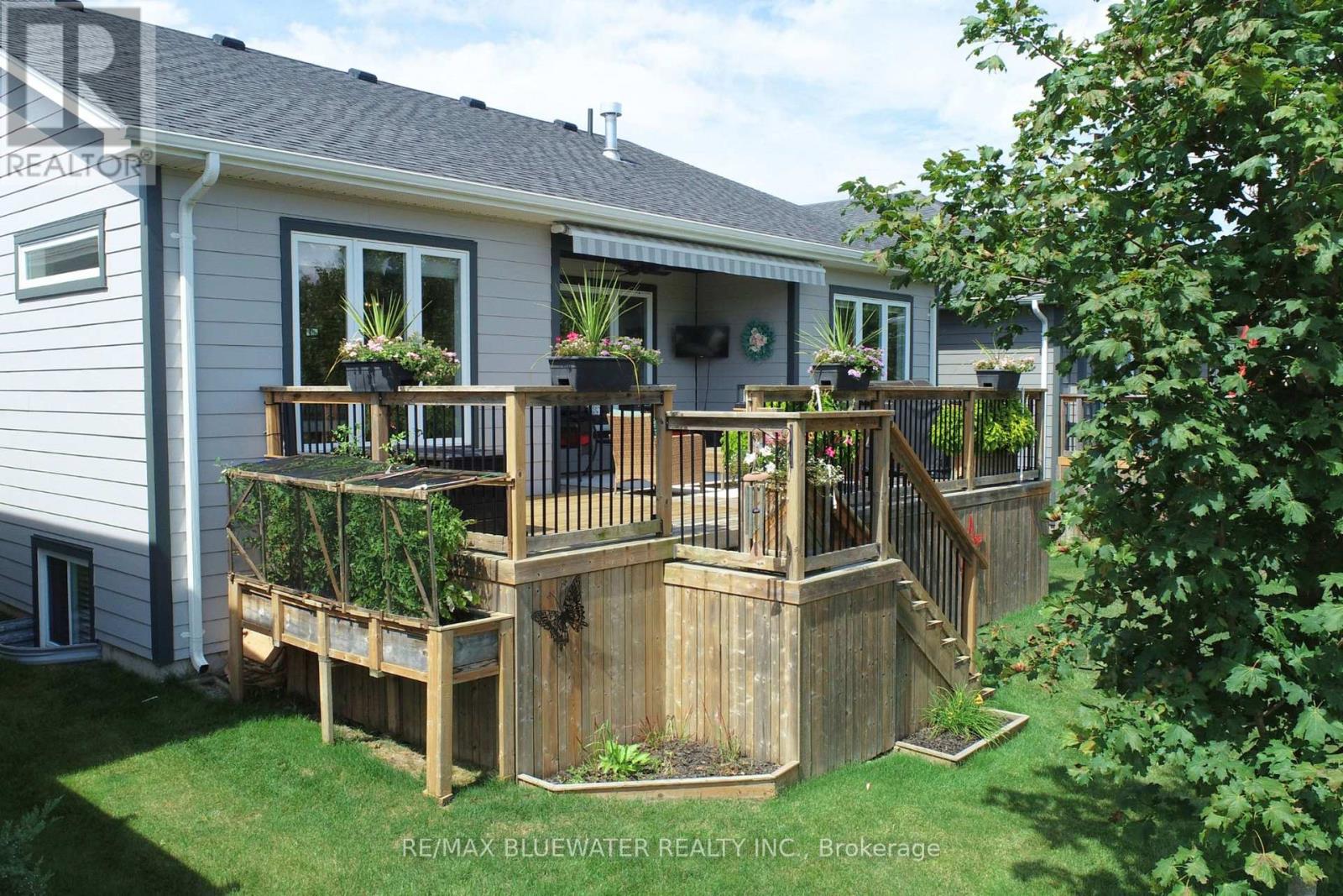 34 Sunrise Lane, Lambton Shores, Ontario  N0M 1T0 - Photo 42 - X13722534