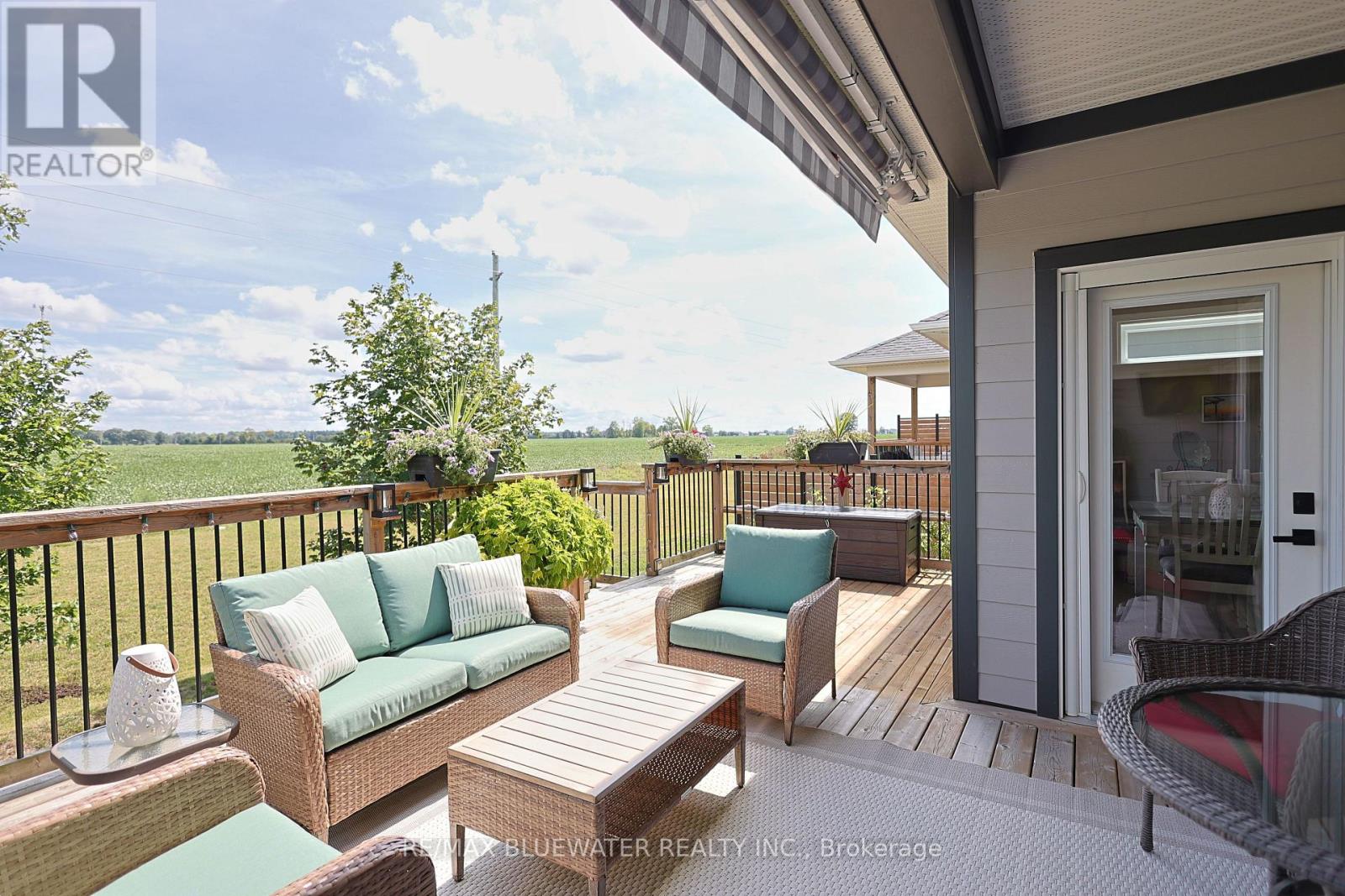 34 Sunrise Lane, Lambton Shores, Ontario  N0M 1T0 - Photo 45 - X13722534