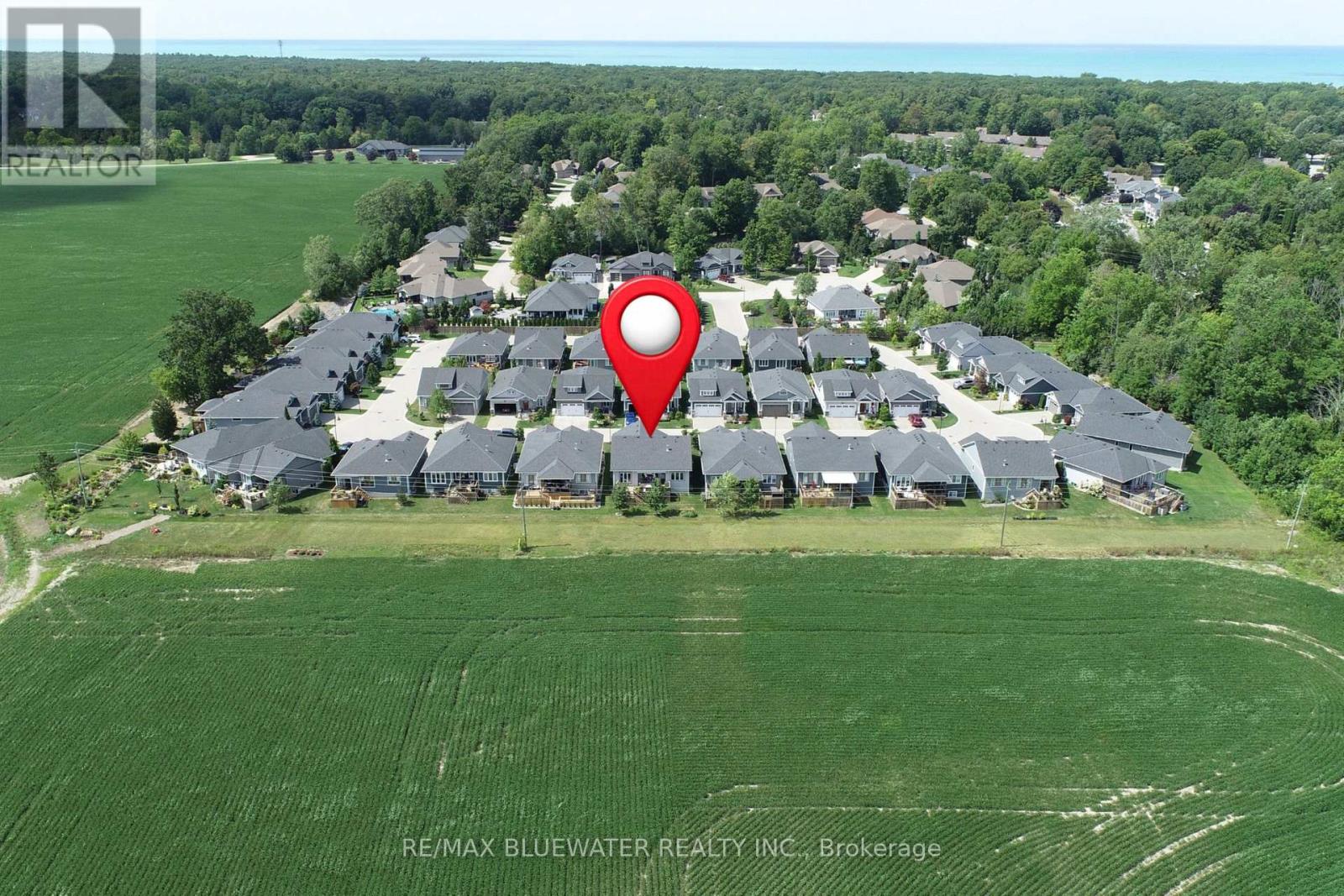 34 Sunrise Lane, Lambton Shores, Ontario  N0M 1T0 - Photo 7 - X13722534