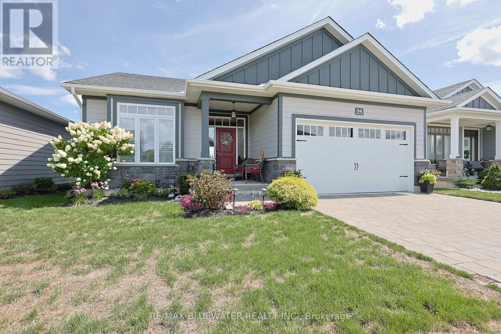 34 Sunrise Lane, Lambton Shores, Ontario  N0M 1T0 - Photo 9 - X13722534
