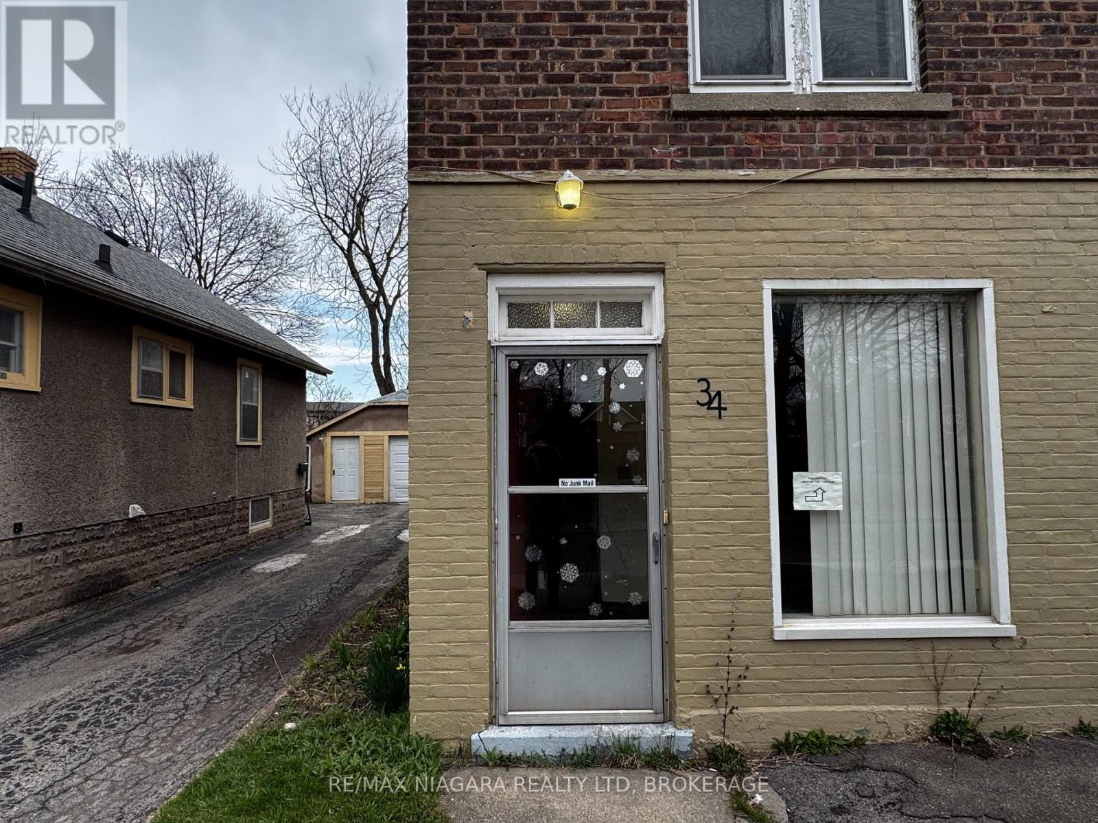 34 Avenue Place, Welland, Ontario  L3B 4B1 - Photo 10 - X12968478