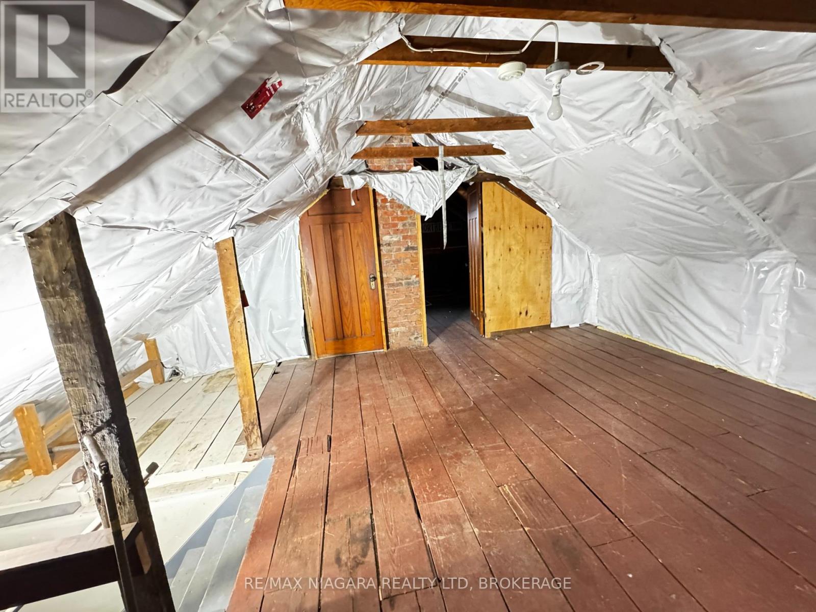 34 Avenue Place, Welland, Ontario  L3B 4B1 - Photo 20 - X12968478