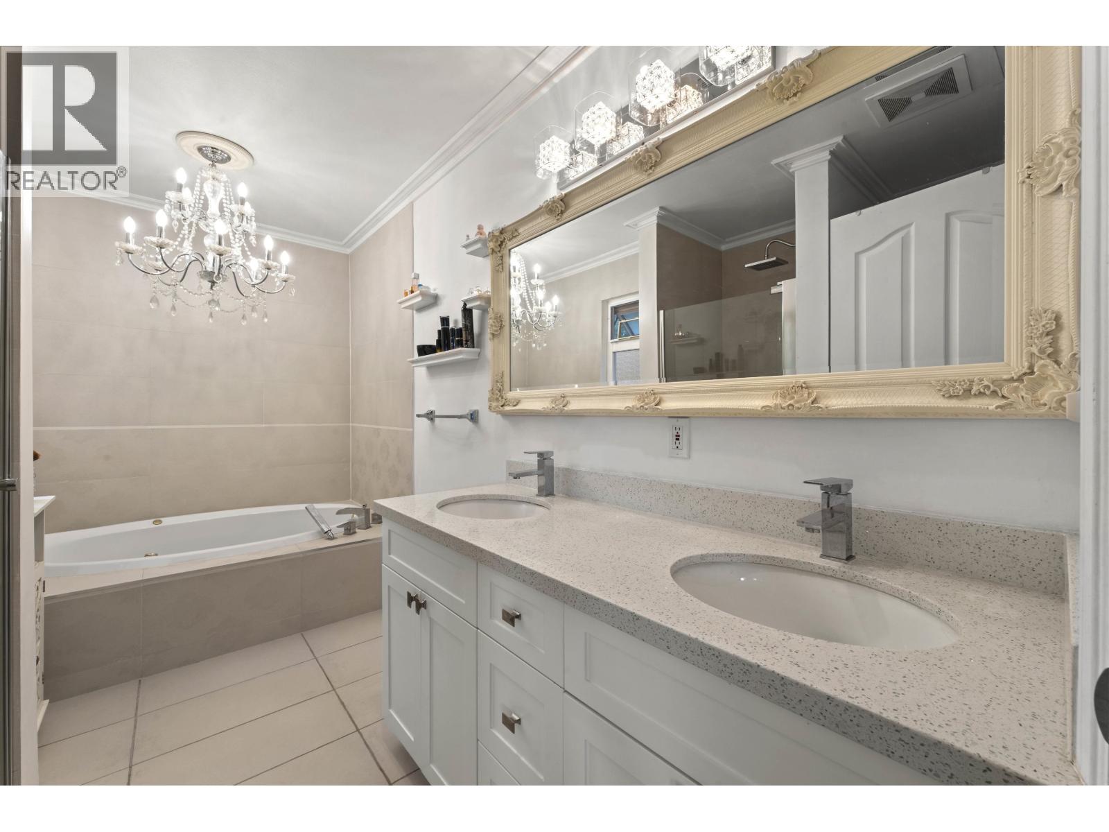 887 Riverside Drive, Port Coquitlam, British Columbia V3B 7T6 - Photo 22 - R3158212