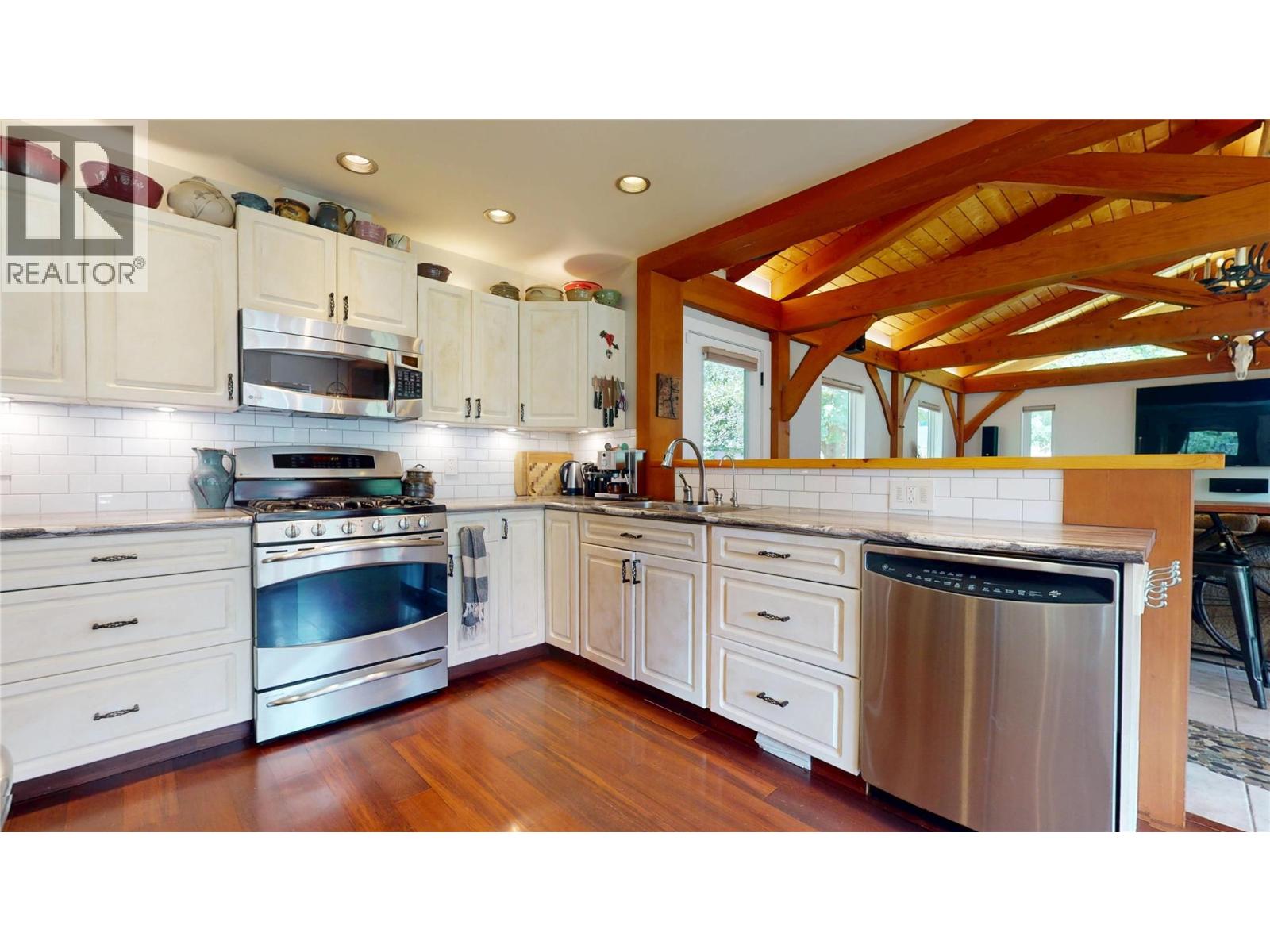 4200 Wilks Road, Cranbrook, British Columbia  V1C 6S9 - Photo 13 - 10396218
