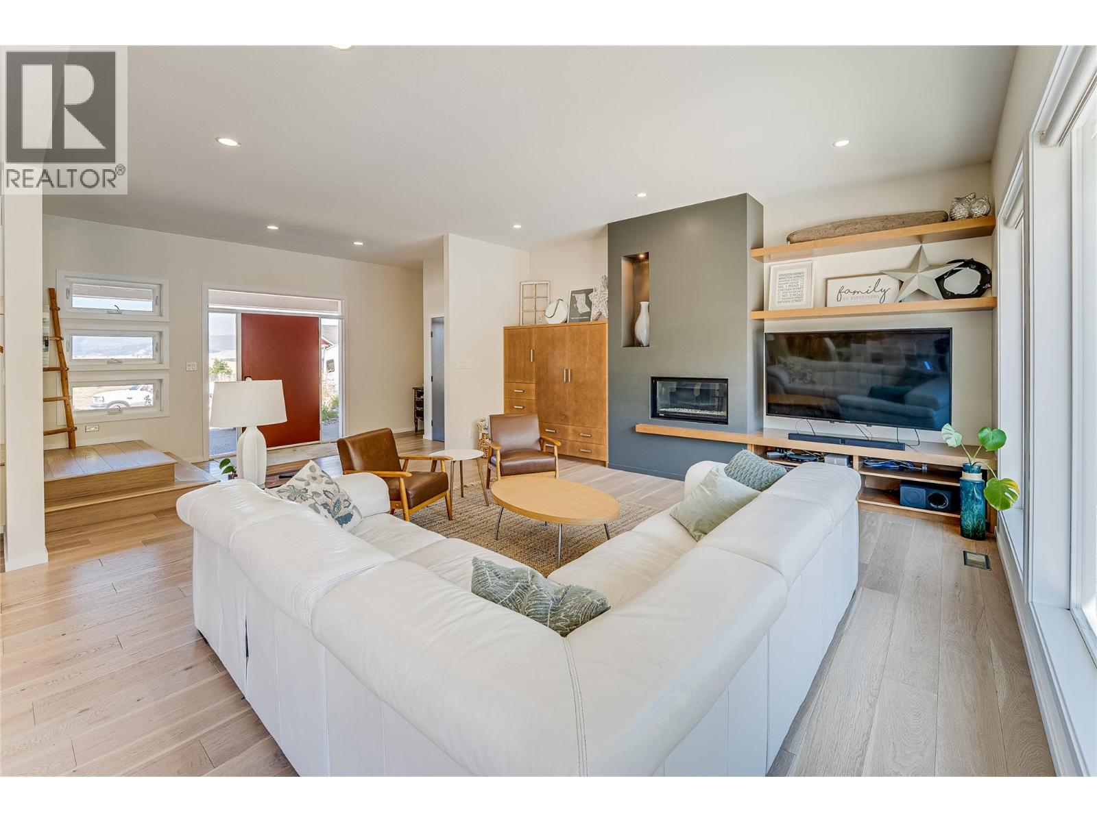 803 Mt. Ida Drive, Coldstream, British Columbia  V1B 3Z6 - Photo 10 - 10398803