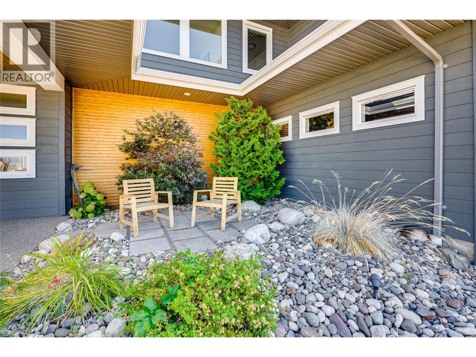 803 Mt. Ida Drive, Coldstream, British Columbia  V1B 3Z6 - Photo 4 - 10398803