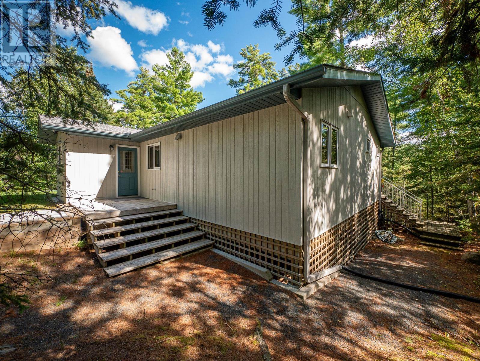 19 Br Rd 15 Storm Bay Rd, Lake Of The Woods, Storm Bay Road, SE Of Kenora, Ontario  P0X 1H0 - Photo 2 - TB2602567