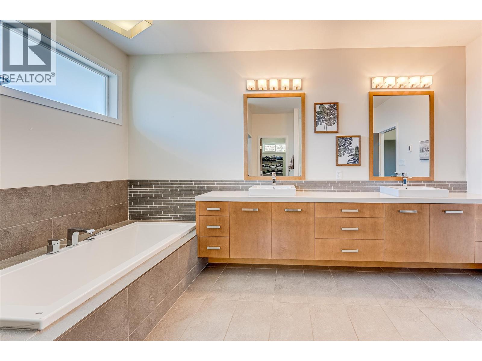 803 Mt. Ida Drive, Coldstream, British Columbia  V1B 3Z6 - Photo 27 - 10398803