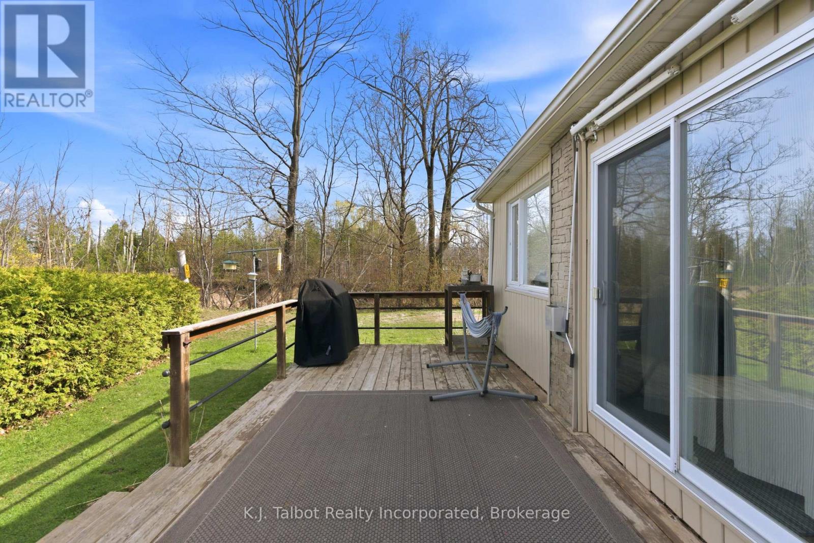 9 Ravine Park Road N, Central Huron, Ontario  N7A 3X8 - Photo 10 - X12883578