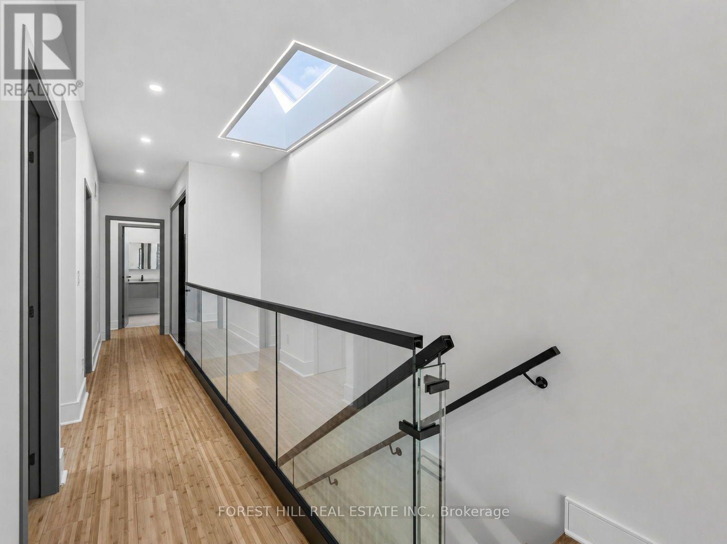 207 Robina Avenue, Toronto, Ontario  M6C 3Y9 - Photo 31 - C13715466