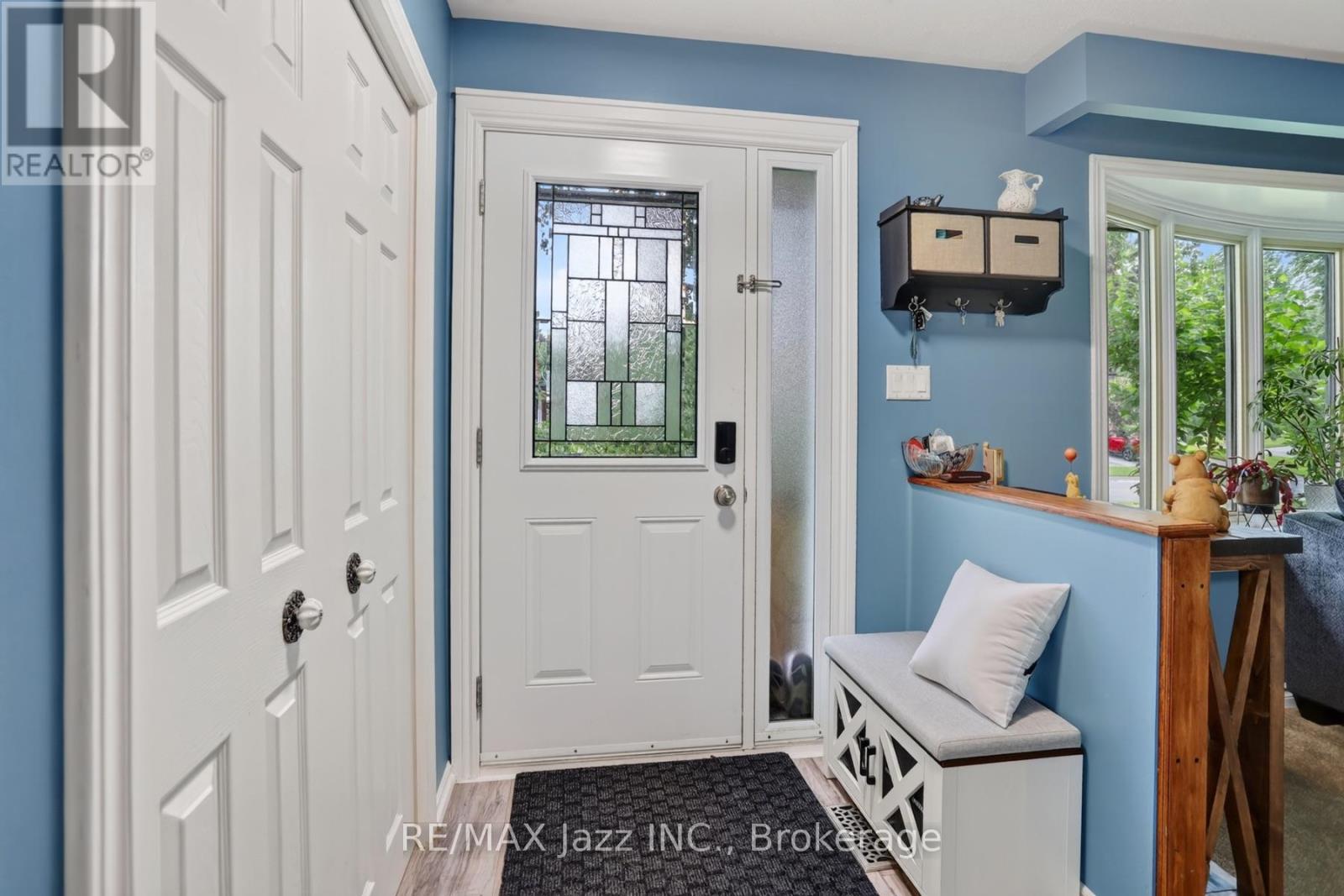 330 Waverly Street N, Oshawa, Ontario  L1J 5W1 - Photo 4 - E13722622