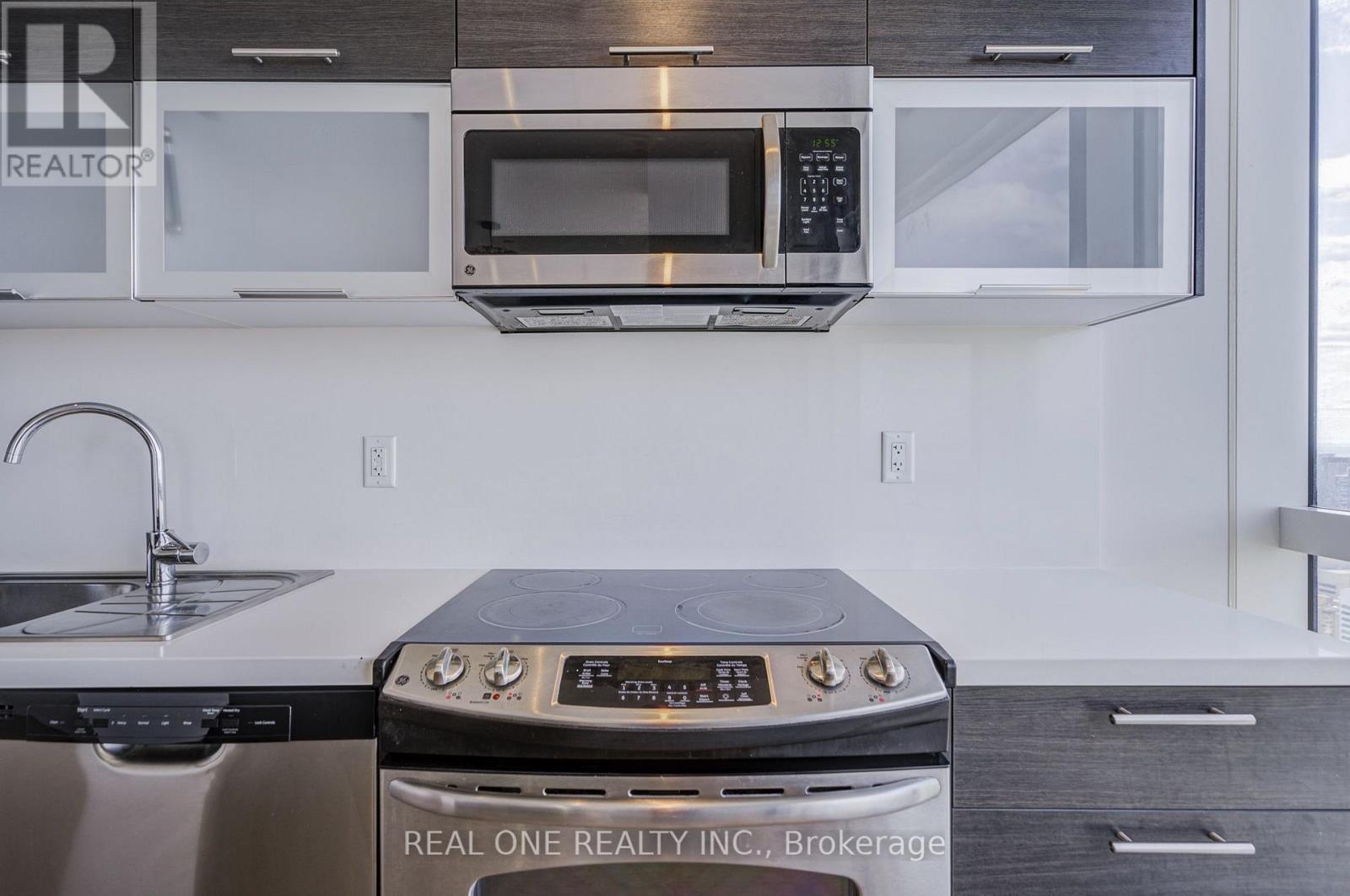 5814 - 386 Yonge Street, Toronto, Ontario M5B 0A5 - Photo 14 - C13722568