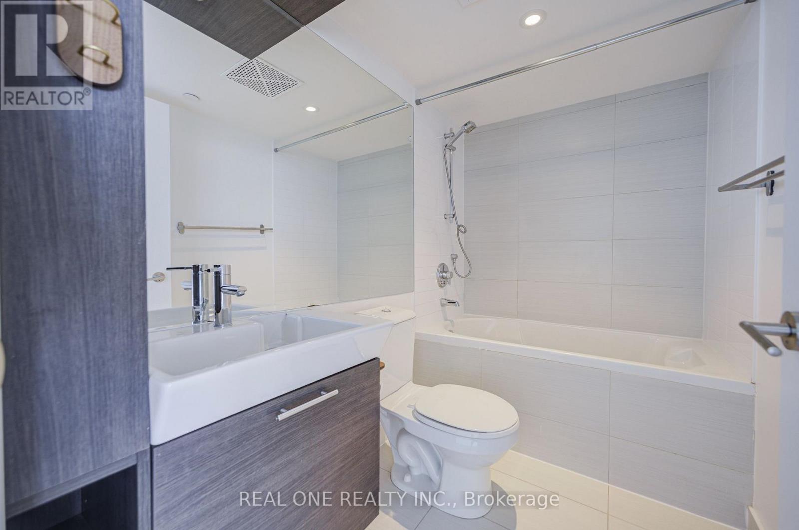 5814 - 386 Yonge Street, Toronto, Ontario M5B 0A5 - Photo 32 - C13722568