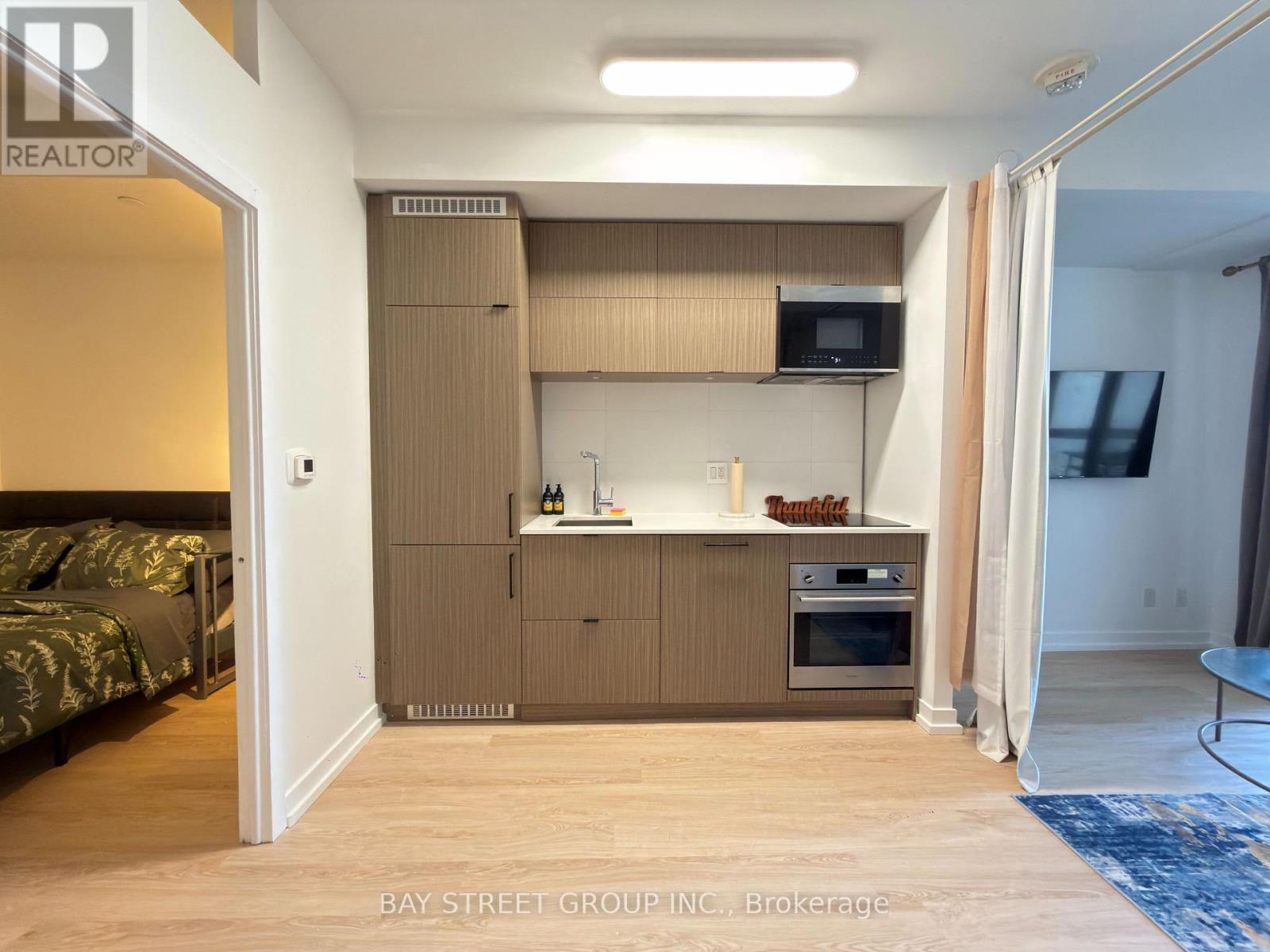 1119 - 20 Edward Street, Toronto, Ontario  M5G 1C9 - Photo 12 - C13722580
