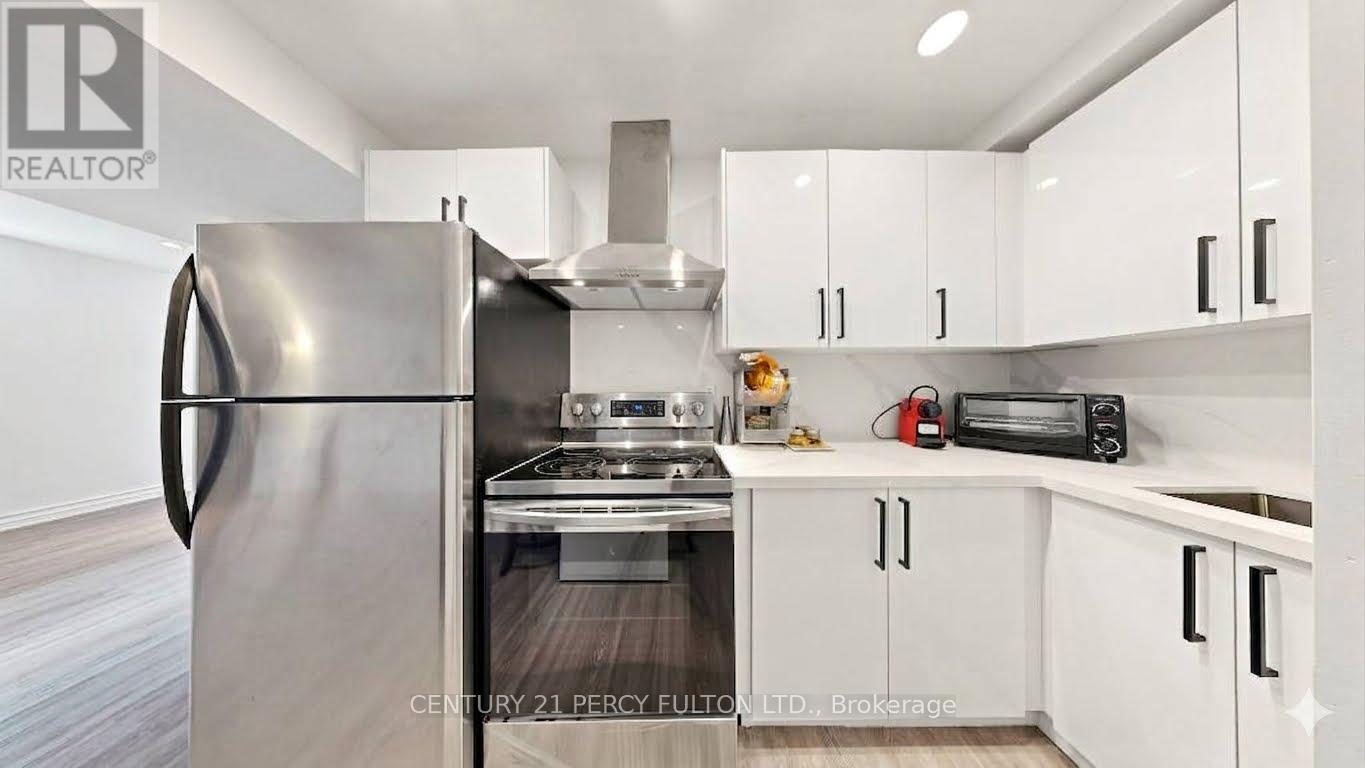 372b Hounslow Avenue, Toronto, Ontario  M2R 1H6 - Photo 6 - C13722592