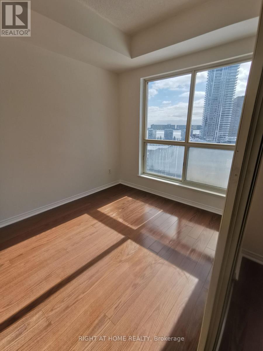 1619 - 25 The Esplanade, Toronto, Ontario  M5E 1W5 - Photo 11 - C13722634