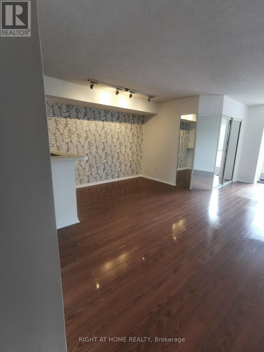 1619 - 25 The Esplanade, Toronto, Ontario  M5E 1W5 - Photo 14 - C13722634