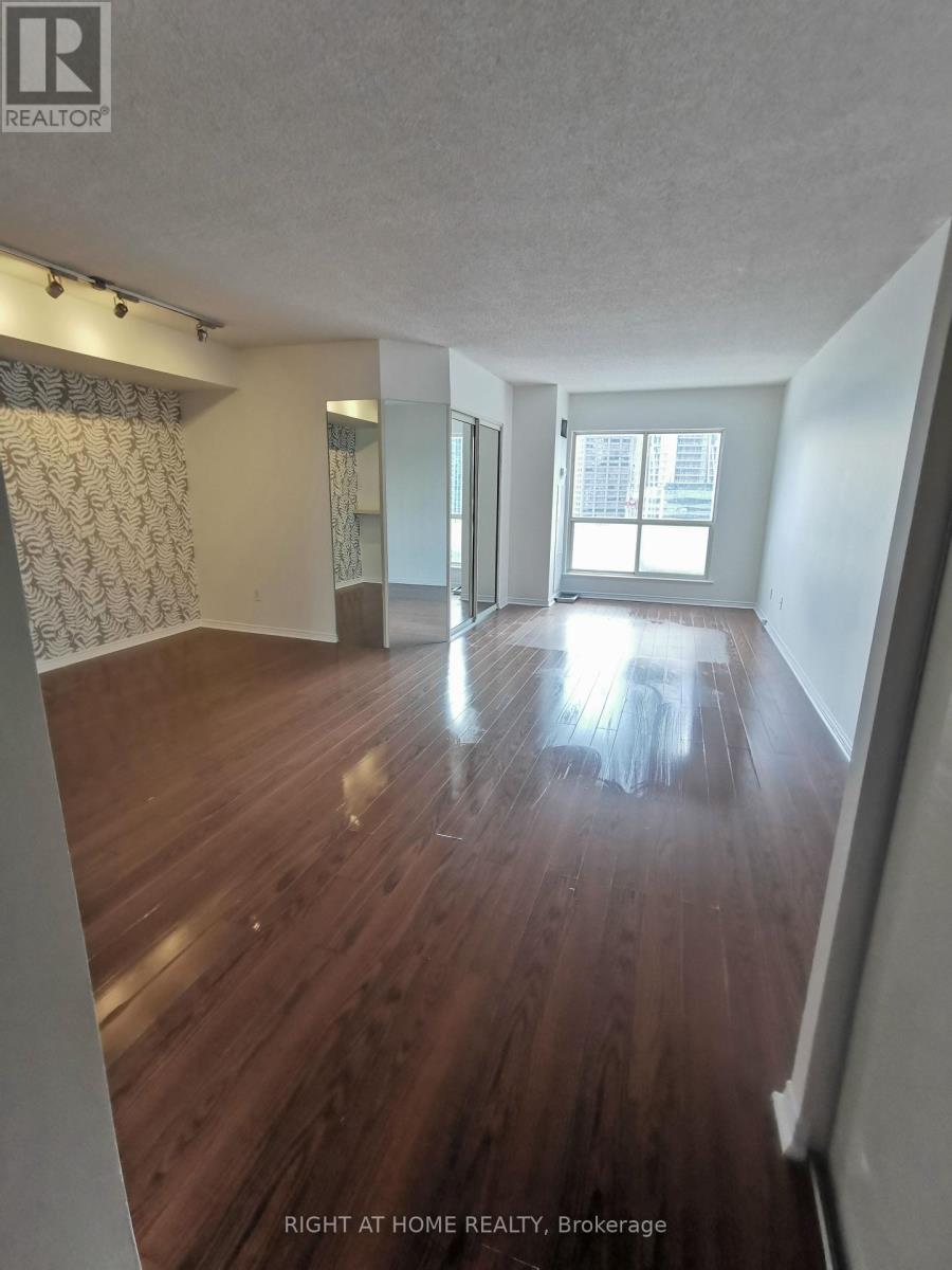 1619 - 25 The Esplanade, Toronto, Ontario  M5E 1W5 - Photo 15 - C13722634