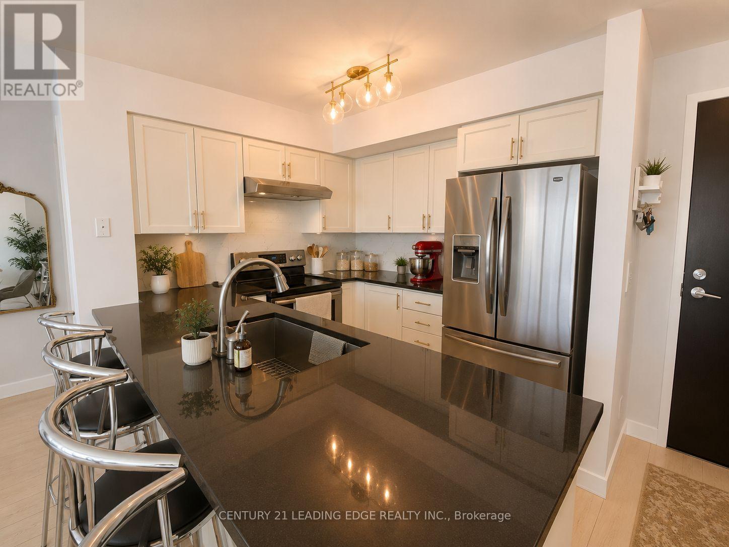 1215 - 51 LOWER SIMCOE STREET, Toronto, Ontario