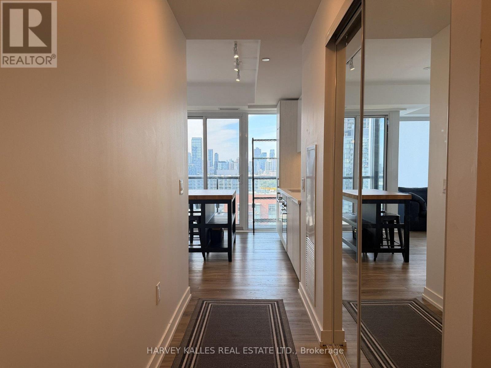 1704 - 158 Front Street E, Toronto, Ontario  M5V 1E5 - Photo 11 - C13722678