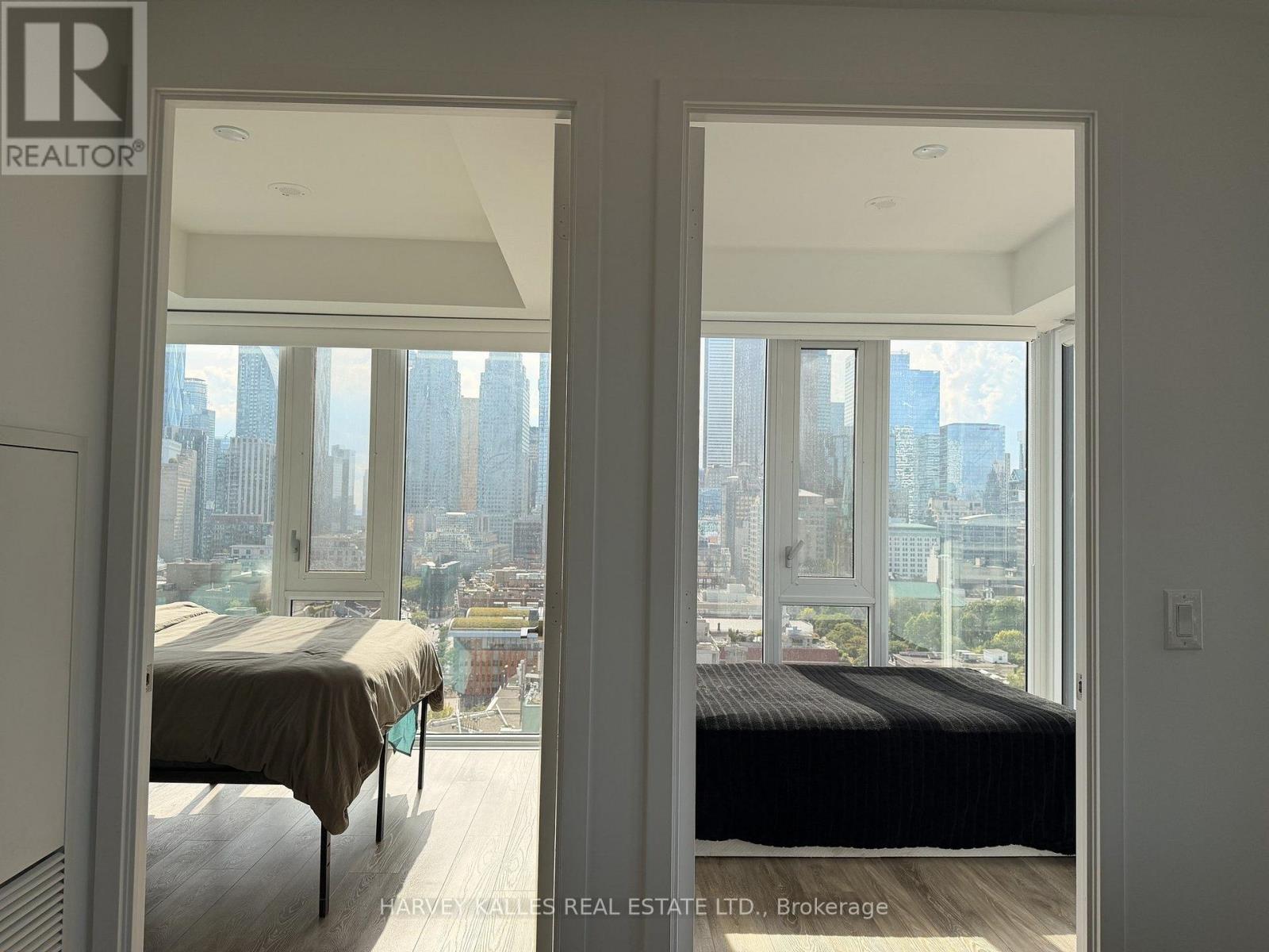 1704 - 158 Front Street E, Toronto, Ontario  M5V 1E5 - Photo 8 - C13722678