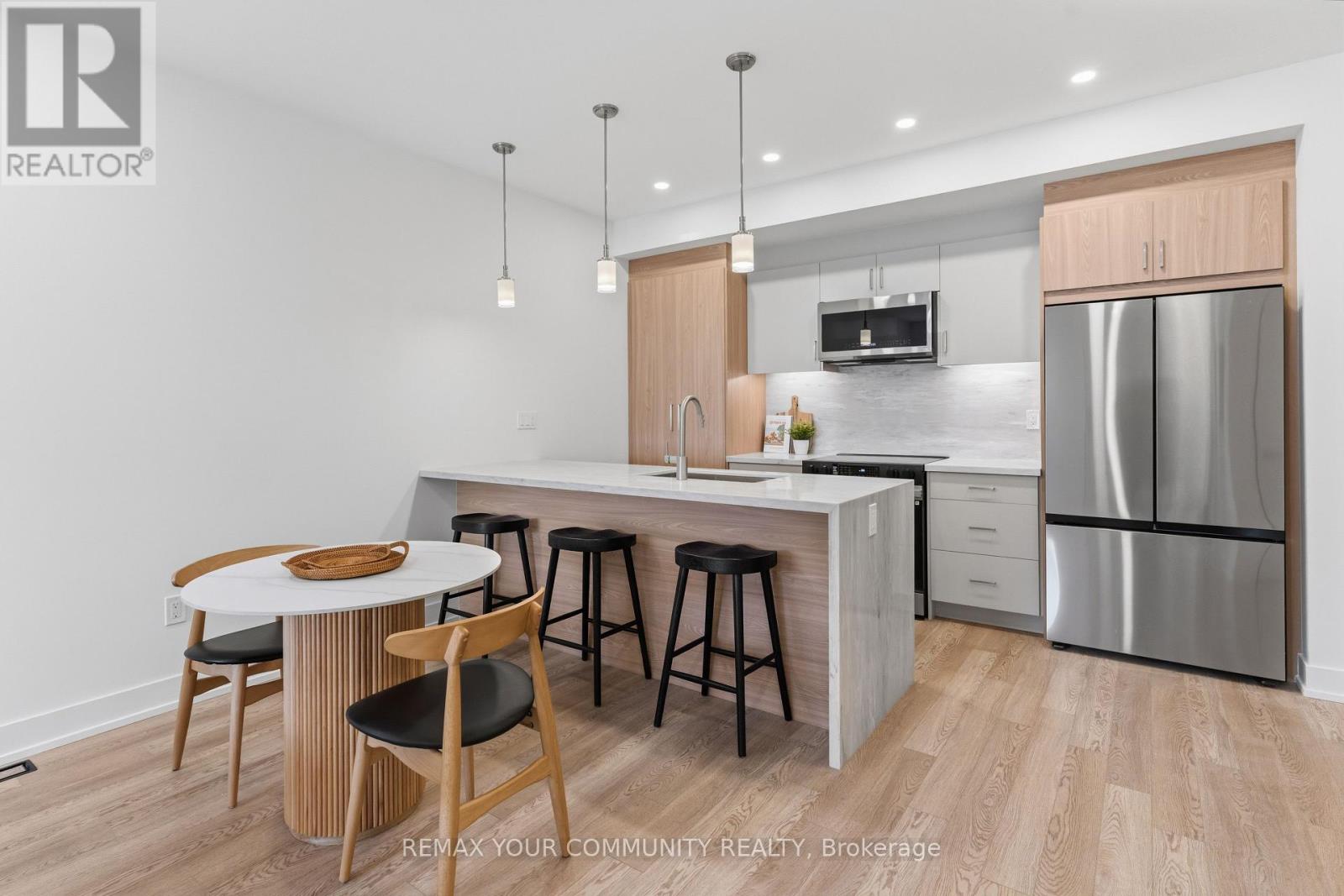 1 - 86 Kenwood Avenue, Toronto, Ontario  M6C 2S2 - Photo 11 - C13722702