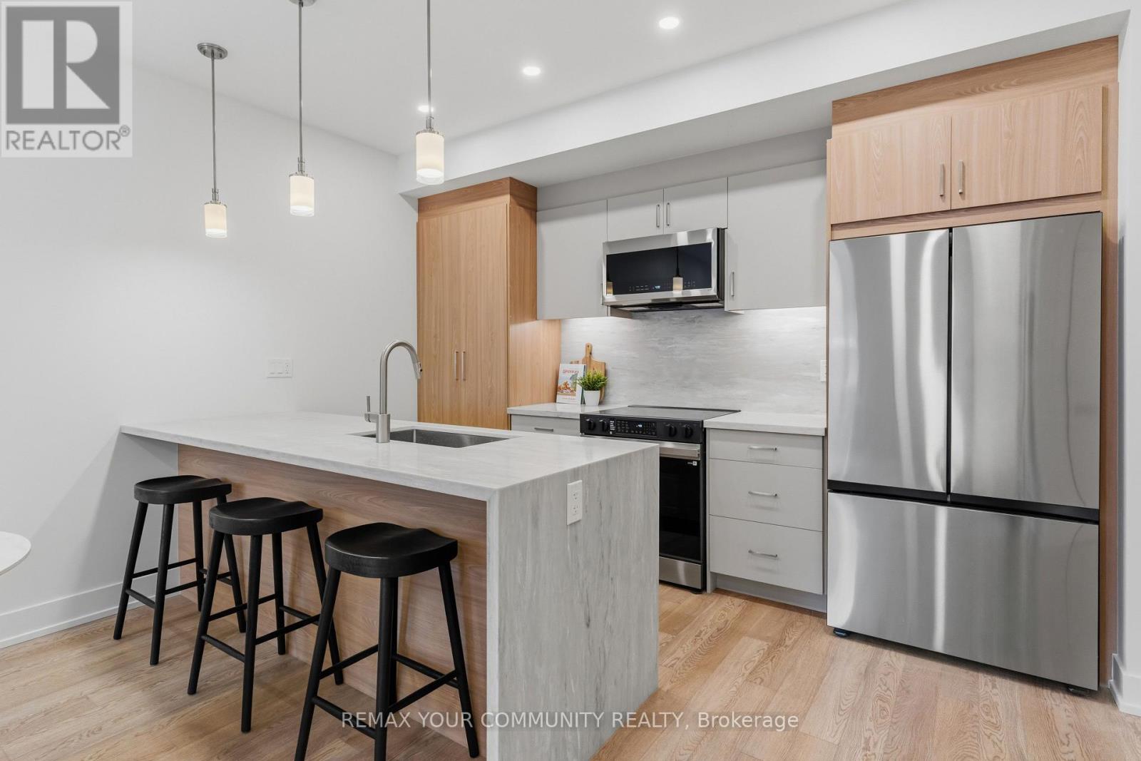 1 - 86 Kenwood Avenue, Toronto, Ontario  M6C 2S2 - Photo 15 - C13722702