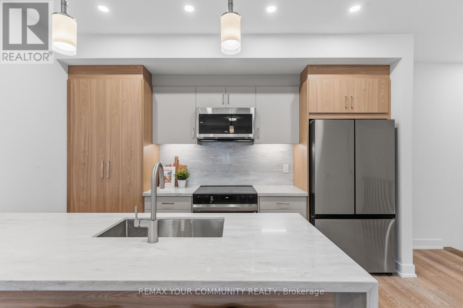 1 - 86 Kenwood Avenue, Toronto, Ontario  M6C 2S2 - Photo 16 - C13722702