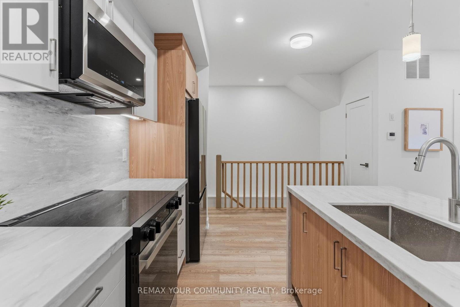 1 - 86 Kenwood Avenue, Toronto, Ontario  M6C 2S2 - Photo 18 - C13722702