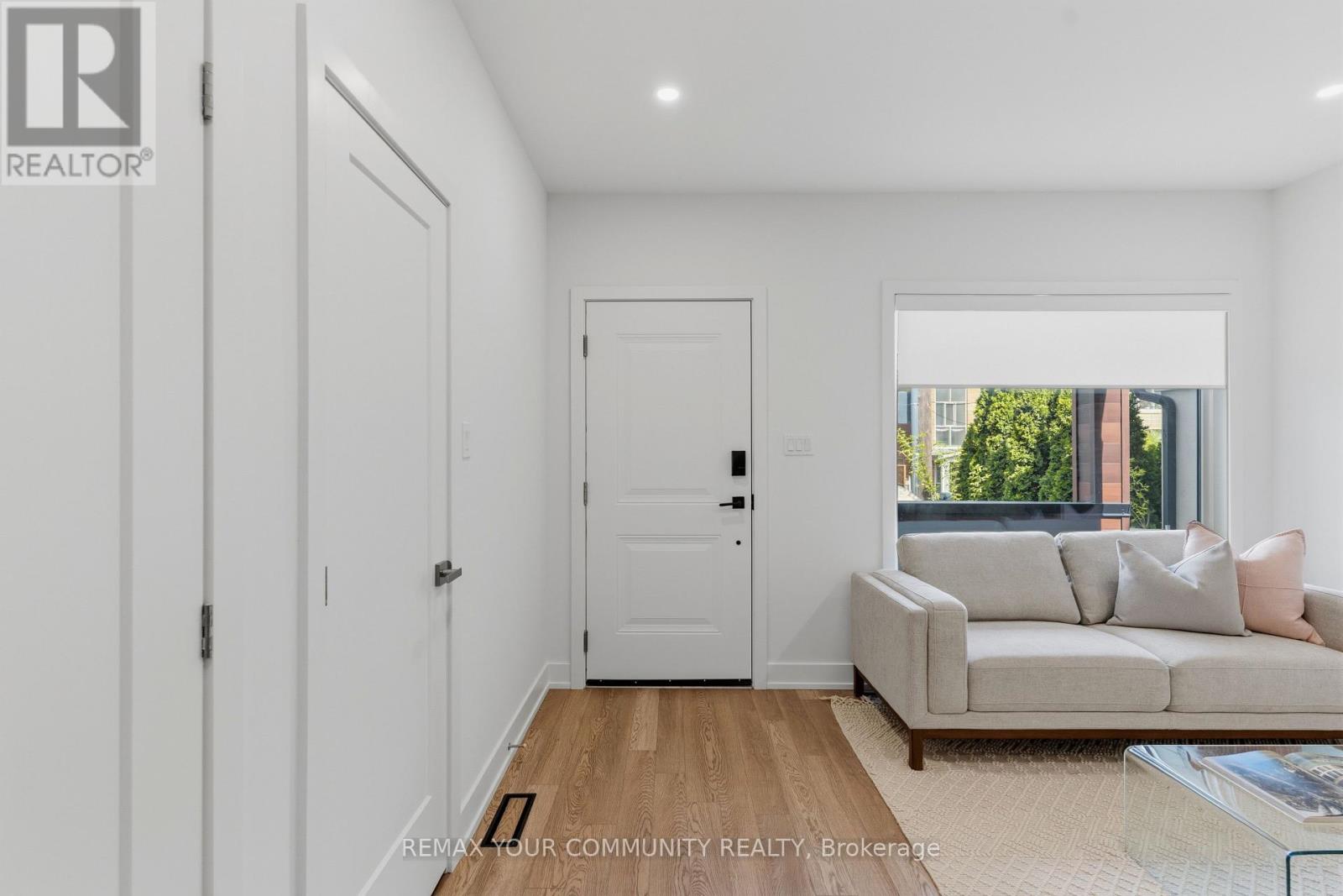 1 - 86 Kenwood Avenue, Toronto, Ontario  M6C 2S2 - Photo 2 - C13722702