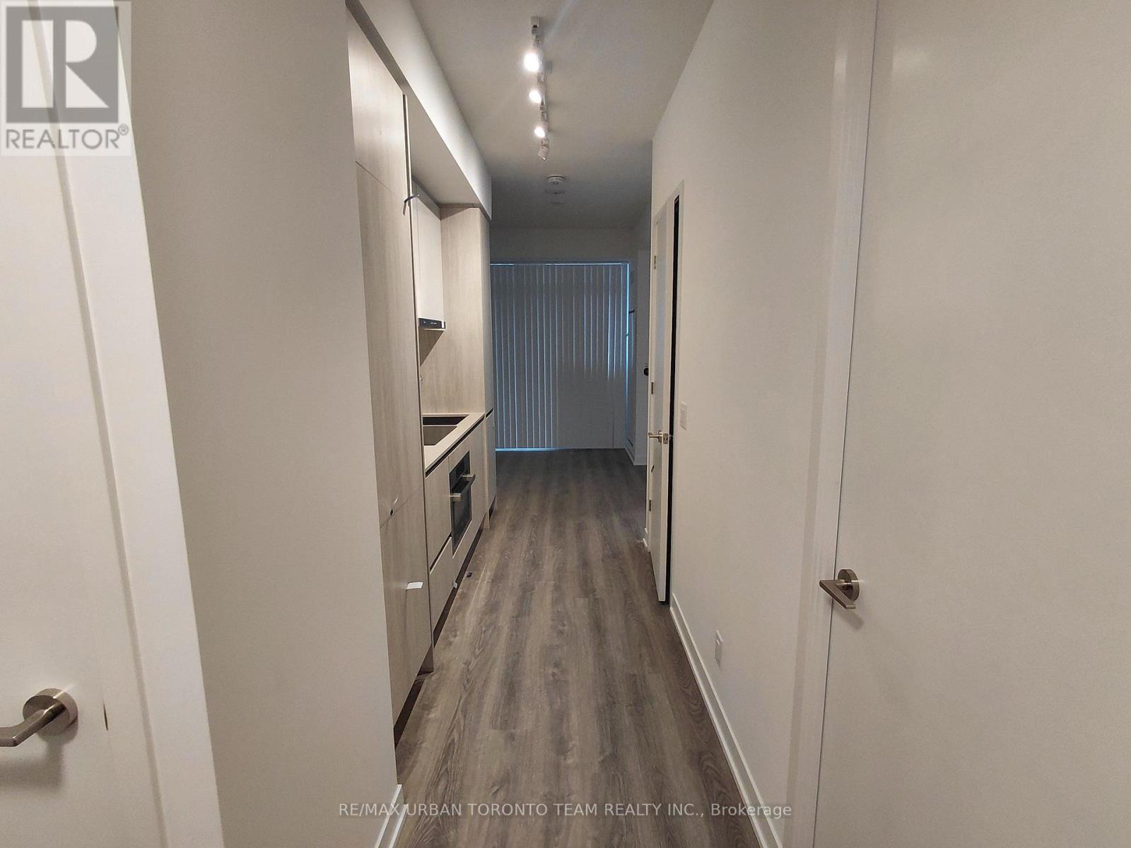 1702 - 180 Front Street E, Toronto, Ontario  M5A 0K9 - Photo 5 - C13722732