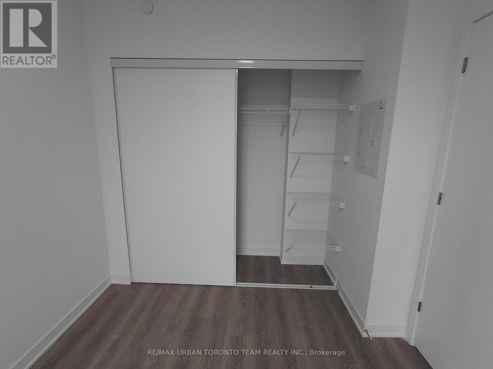 1702 - 180 Front Street E, Toronto, Ontario  M5A 0K9 - Photo 8 - C13722732