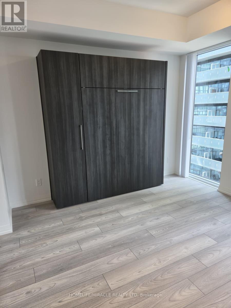 2501 - 400 King Street, Toronto, Ontario  M5V 1K2 - Photo 10 - C13722736