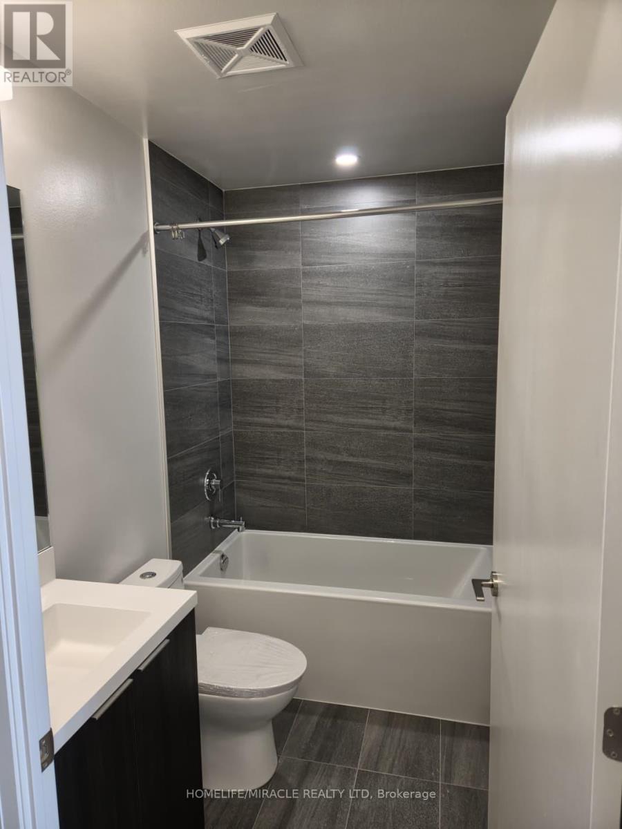 2501 - 400 King Street, Toronto, Ontario  M5V 1K2 - Photo 13 - C13722736