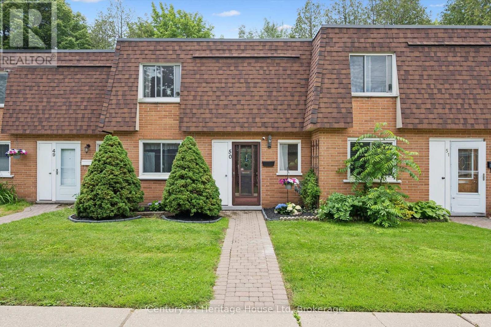 50 - 120 COUNTRY CLUB DRIVE, Guelph, Ontario