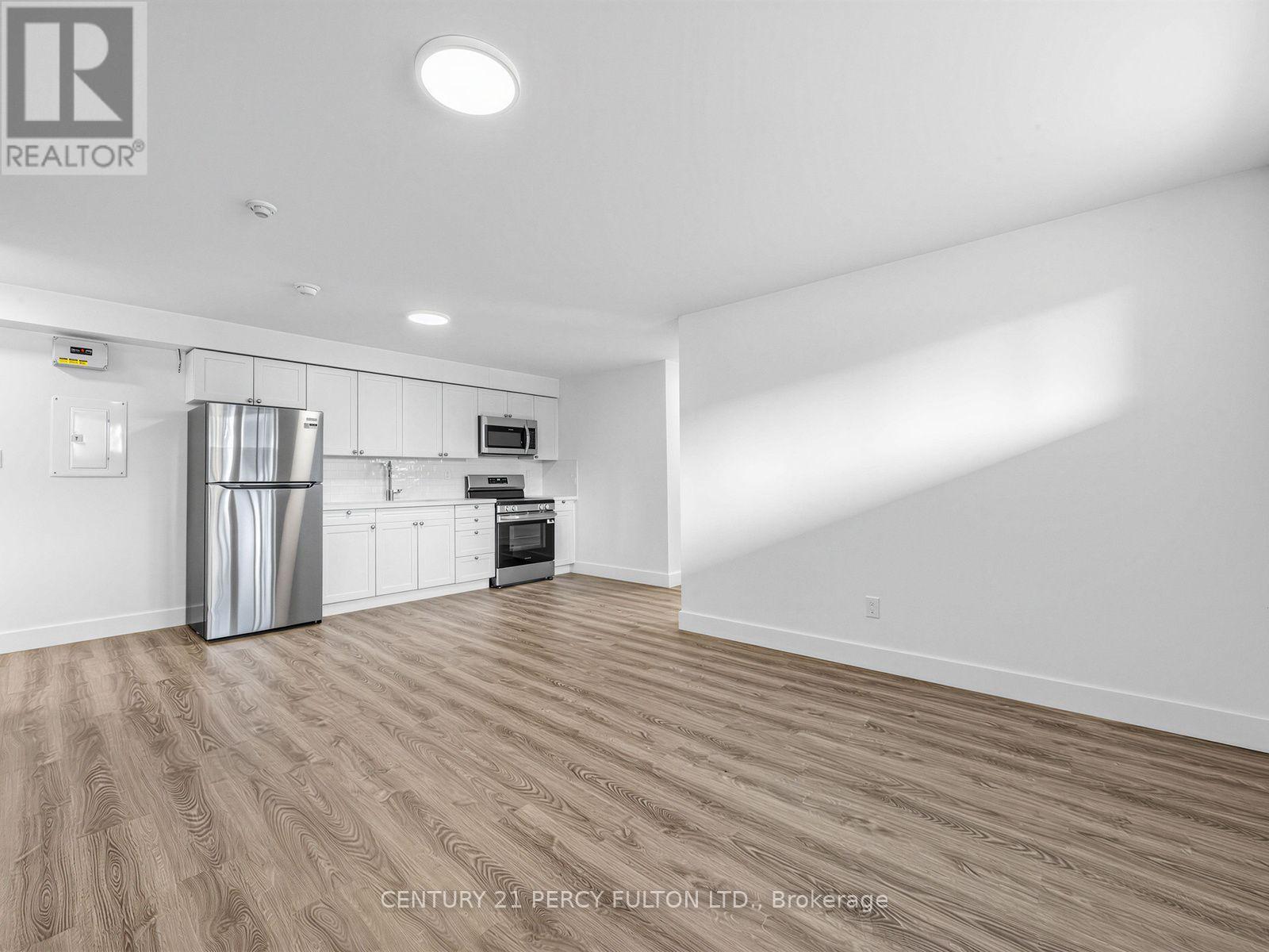 302 - 200 Garden Street, Whitby, Ontario  L1N 0L7 - Photo 6 - E13722516