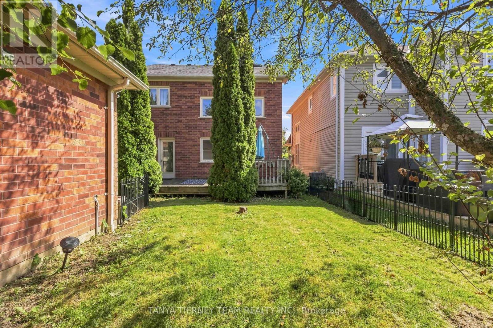 36 Zachary Place, Whitby, Ontario  L1M 1E1 - Photo 46 - E13722528
