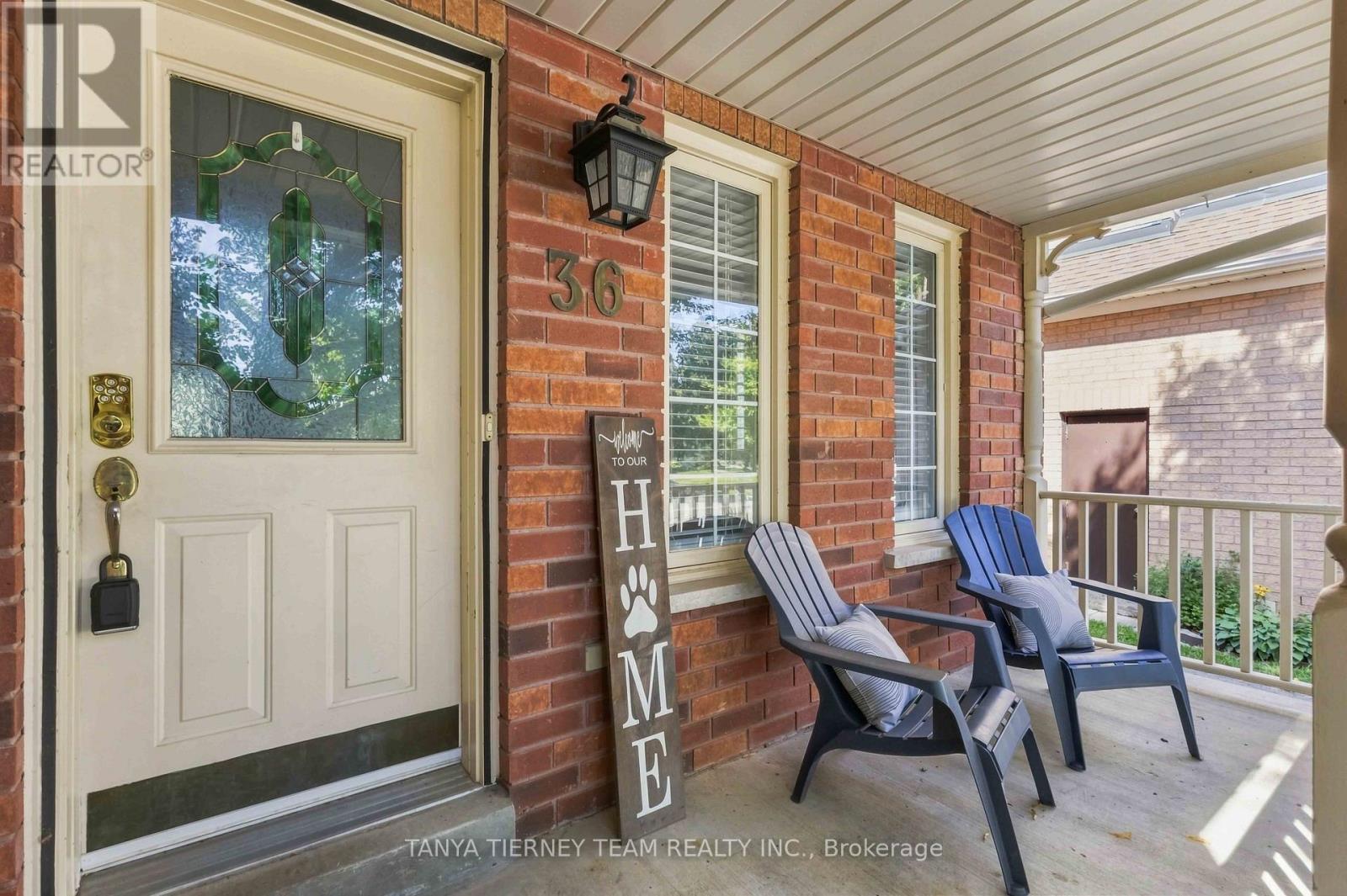 36 Zachary Place, Whitby, Ontario  L1M 1E1 - Photo 5 - E13722528