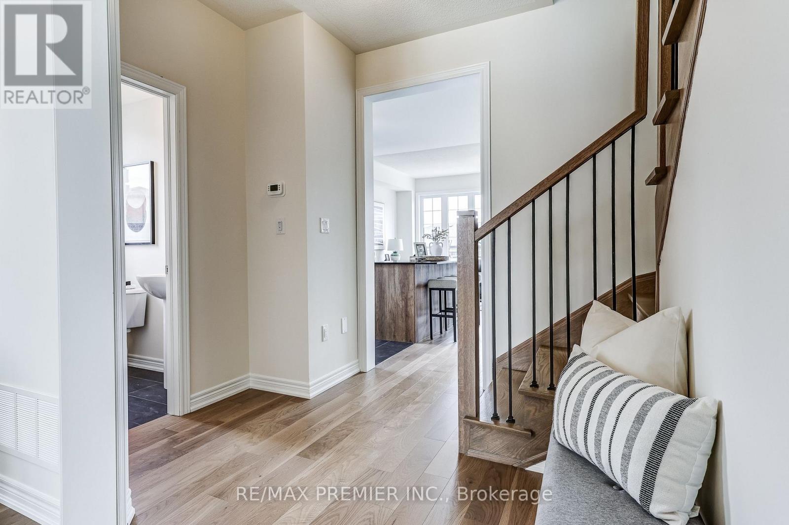 1267 Winding Woods Trail, Pickering, Ontario  L1X 0S3 - Photo 6 - E13722550
